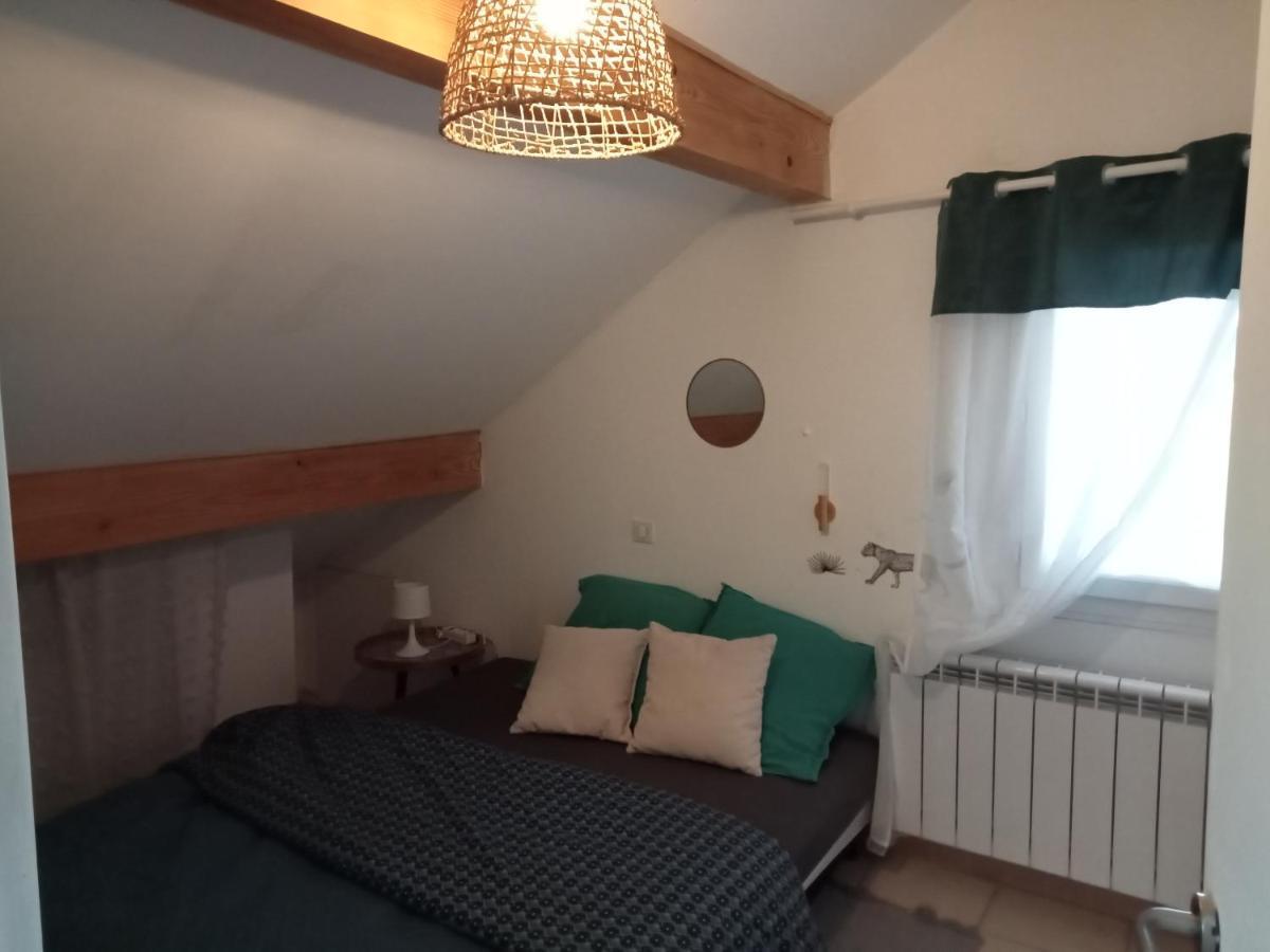Appartement Dans Notre Maison Domessin Eksteriør bilde